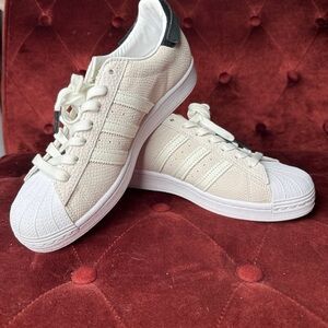 Adidas Originals London Edition Superstar Snakeskin in Chalk White, US Mens 8